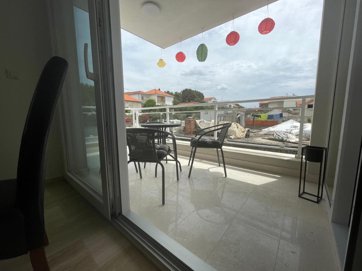 Vila Regina Apartment Paloma With Swimming Pool يزيرا المظهر الخارجي الصورة