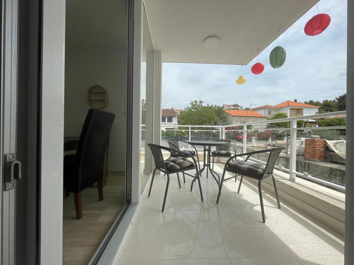 Vila Regina Apartment Paloma With Swimming Pool يزيرا المظهر الخارجي الصورة