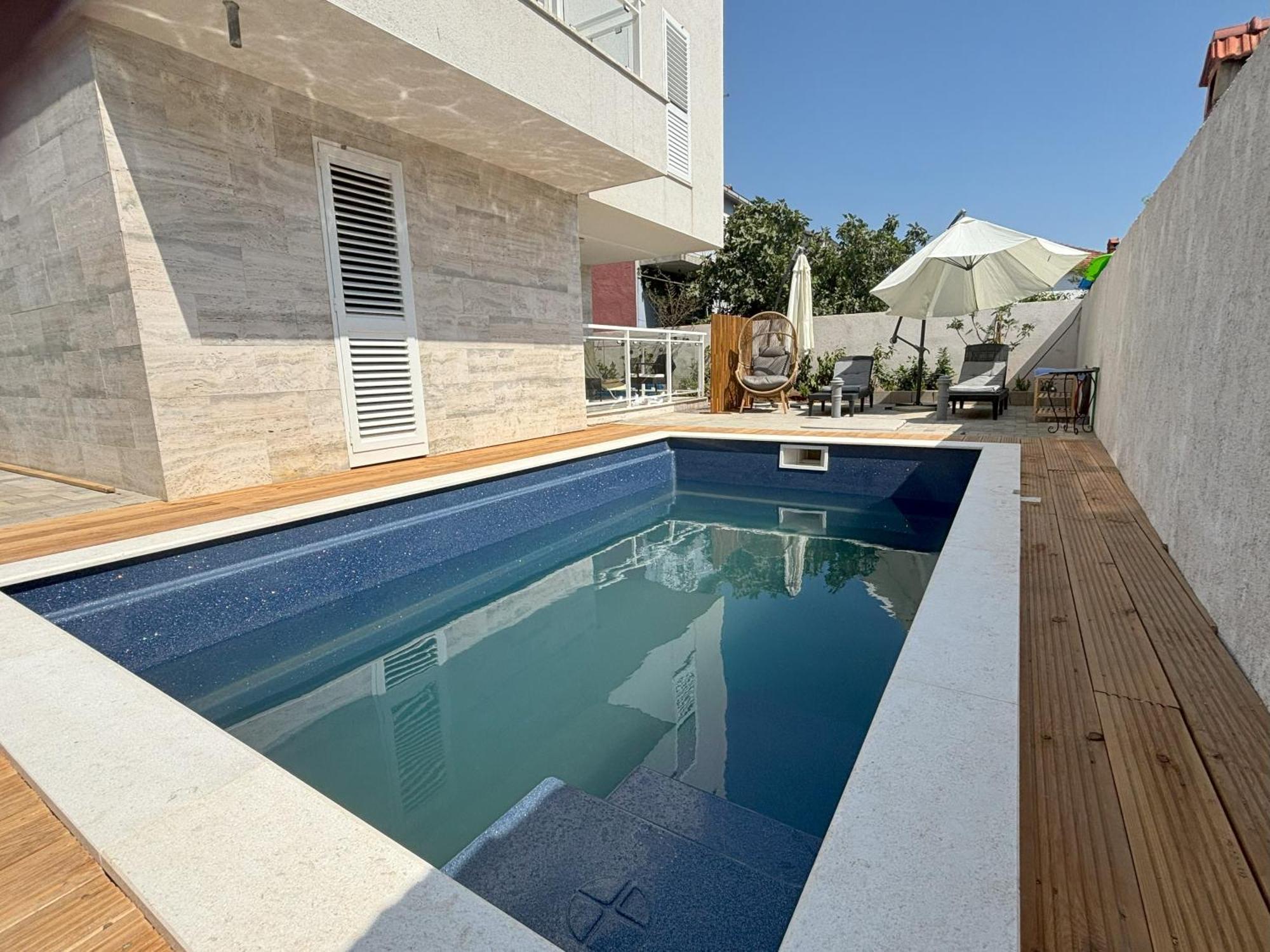 Vila Regina Apartment Paloma With Swimming Pool يزيرا المظهر الخارجي الصورة